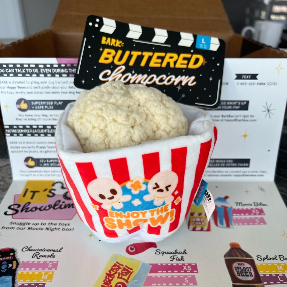 🐶NWT Bark Box BARKBUSTER MOVIE NIGHT April Box BUTTERED CHOMPCORN Plush Dog Toy
